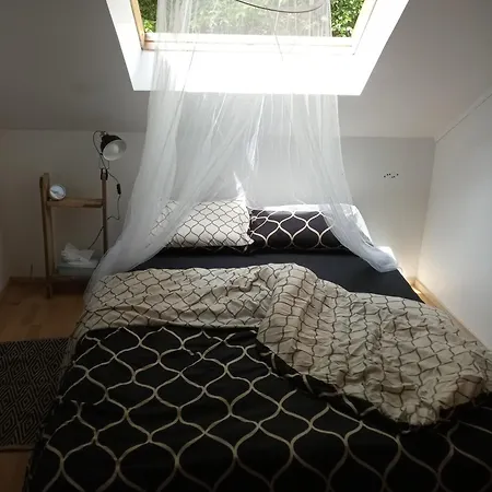 Um Burebierg 35m2 Buschrodt